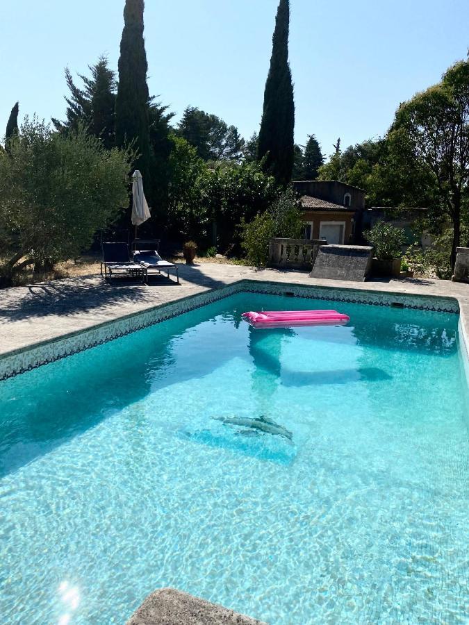 Chambre Independante Avec Terrasse Privee Et Piscine Nimes Luaran gambar